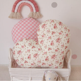 ΑΠΑΛΟ ΜΑΞΙΛΑΡΙ ΣΕ ΣΧΕΔΙΟ ΚΑΡΔΙΑ ΦΛΟΡΑΛ