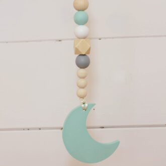 ΚΡΕΜΑΣΤΟ ΔΙΑΚΟΣΜΗΤΙΚΟ ΜΕ ΧΑΝΤΡΕΣ ΚΑΙ ΤΕΛΕΙΩΜΑ ΞΥΛΙΝΟ ΦΕΓΓΑΡΑΚΙ