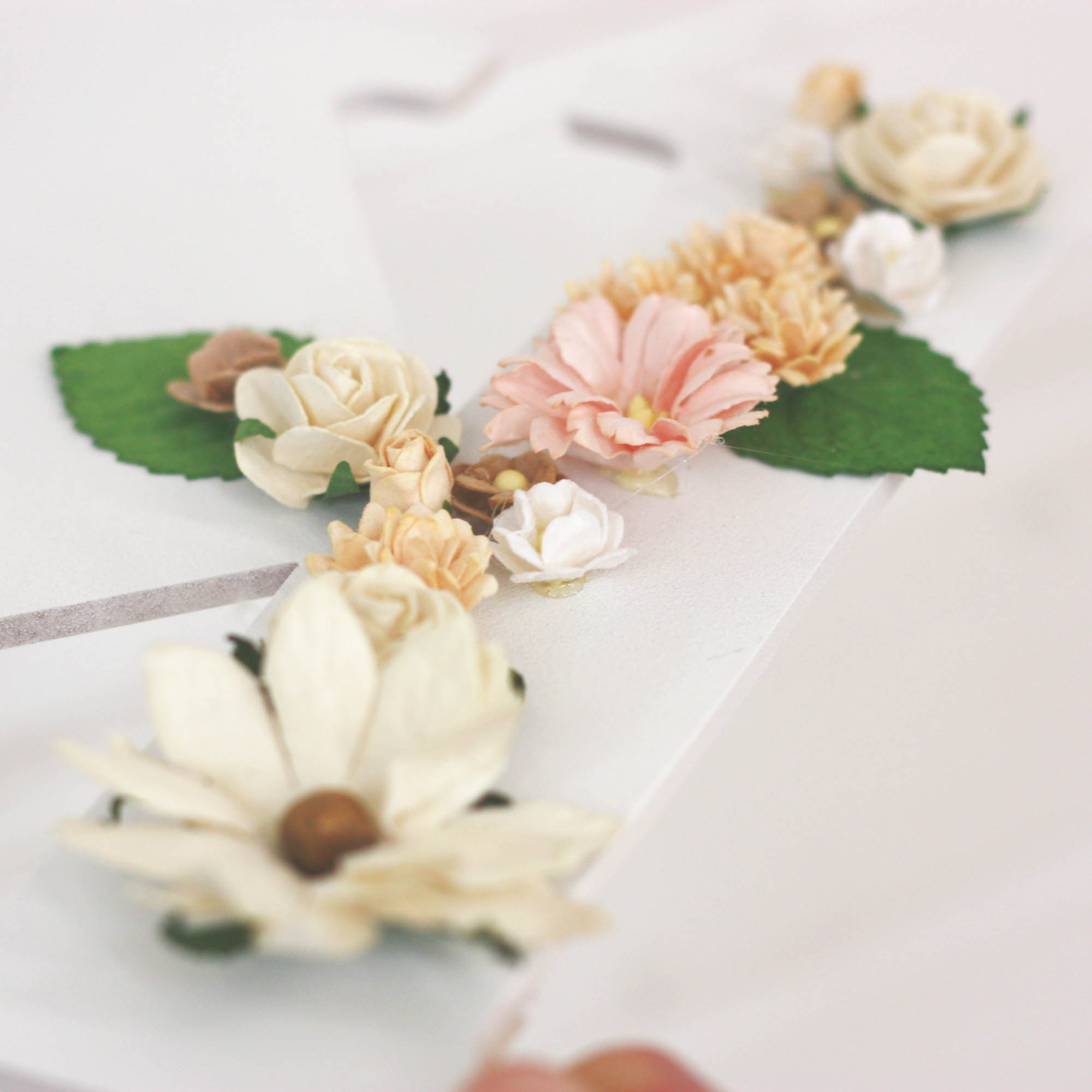 ΞΥΛΙΝΟ ΚΡΕΜΑΣΤΟ ΓΡΑΜΜΑ ΣΕ ΧΡΩΜΑ ΛΕΥΚΟ - Image 3