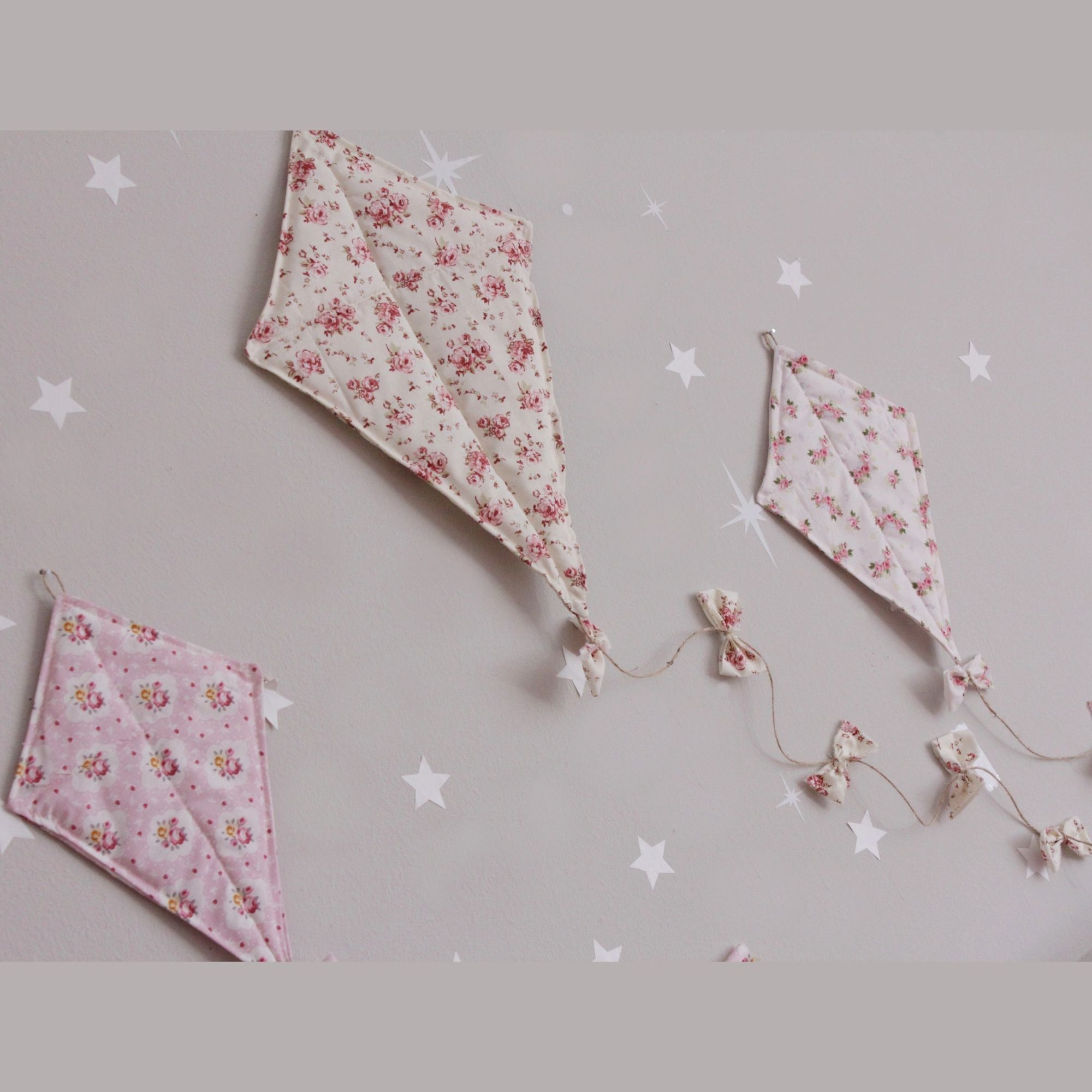 ΥΦΑΣΜΑΤΙΝΟΙ ΧΑΡΤΑΕΤΟΙ ΤΟΙΧΟΥ - Image 2